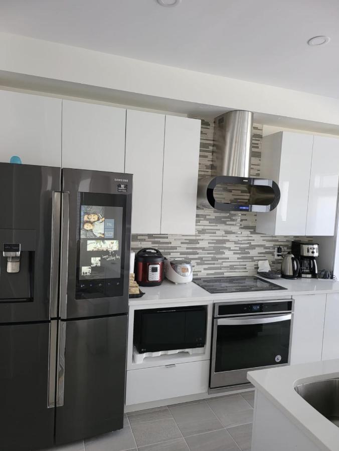 5 Star Home Оттава Екстер'єр фото